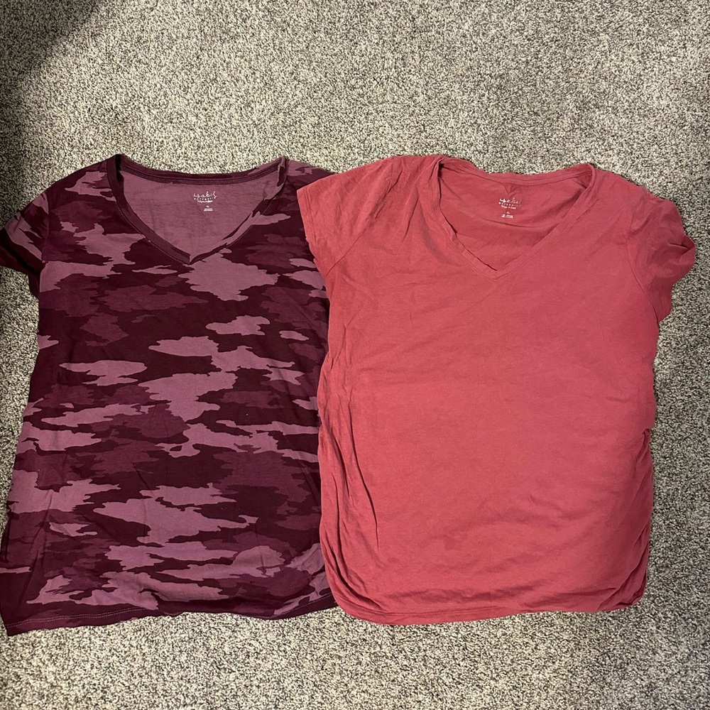Set of Two V-Neck T-Shirts in Camouflage and Solid Colors